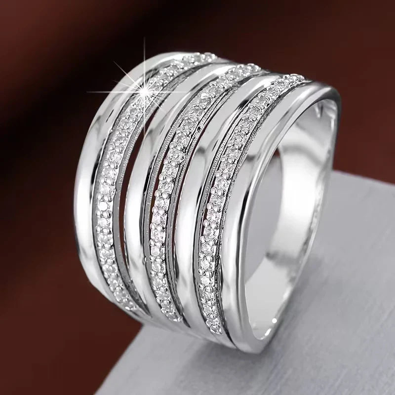 One – minimalistisk flerlagsring for damer
